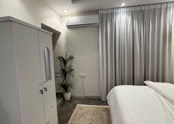 استديو هادئ بسرير ماستر