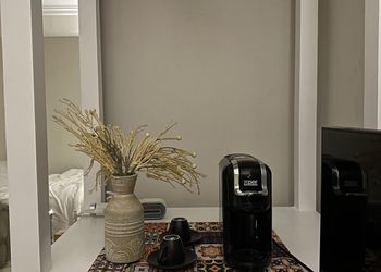 استديو بسرير ماستر وجلسة خارجية 