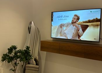 استديو بسرير ماستر وجلسة مريحة 