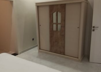 شقة بغرفتين نوم وصالة 