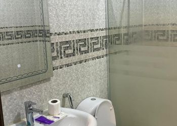 شقة بصالة و غرفة نوم 