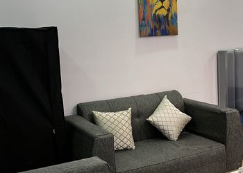 استديو بسرير فردي و جلسة 
