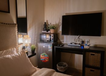 استديو هادئ بسرير ماستر 