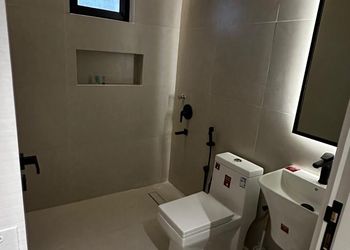 استديو بسرير ماستر وجلسة جانبية 