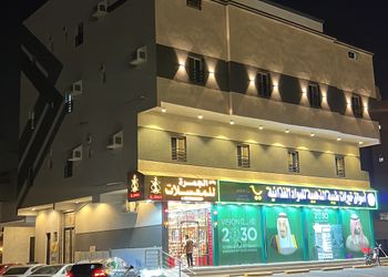 شقة بغرفة نوم وصالة 
