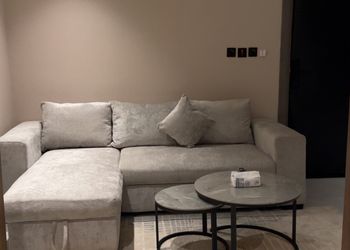 استديو بسرير ماستر وجلسة جانبية