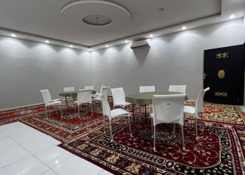 استراحة بغرفه نوم وصالة أنيقة