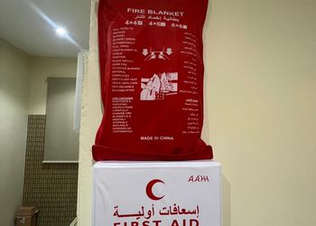 شقة بغرفة معيشة وغرفتين نوم 