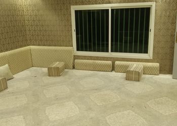 استراحة بمجالس واسعة وجلسة خارجية