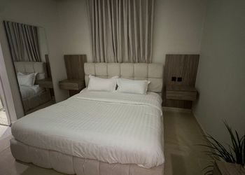 استديو بسرير ماستر