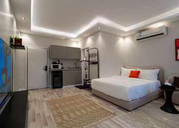 استديو بسرير ماستر
