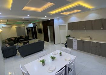 شاليه بمسطح اخضر