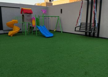 شاليه بمسطح اخضر
