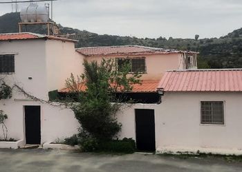 استراحة بغرفتين نوم وصالة جلوس