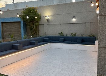 شاليه بألعاب أطفال ومسبح
