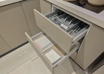 شقة بثلاث غرف نوم وصالة