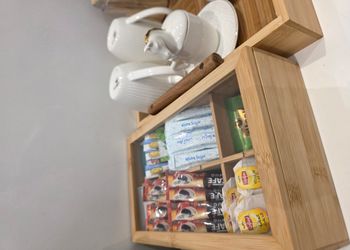 استديو بسرير ماستر وجلسة جانبية