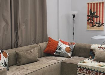 استديو بسرير ماستر وأثاث مريح
