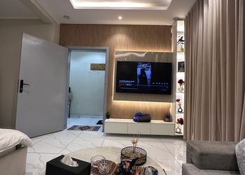استديو بسرير ماستر وجلسة جانبية 