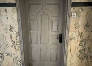 استديو هادئ بسرير ماستر 