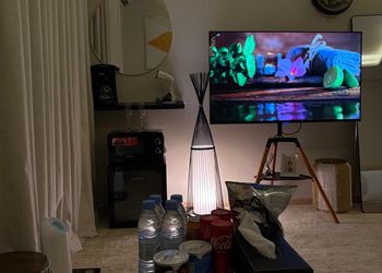 استديو هادئ بسرير ماستر