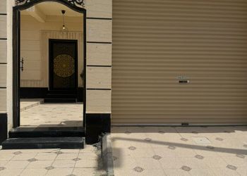 شقة بغرفة معيشة وغرفة نوم 