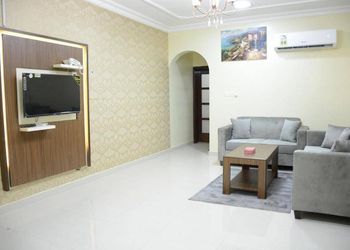 شقة بغرفه نوم وصالة 