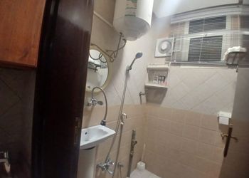 استديو هادئ بسرير ماستر 
