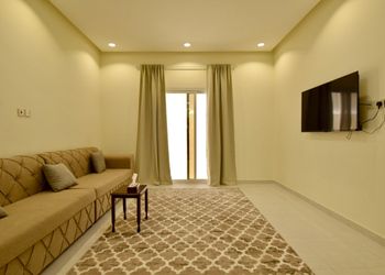 استراحة بركن شواء ومسطح اخضر