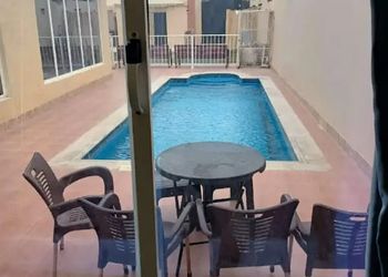 شاليه بغرفتين نوم ومسبح