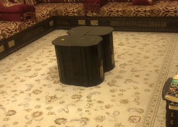 شقة بثلاث غرف نوم وصالة 