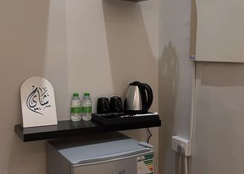 استديو بسرير ماستر وجلسة جانبية