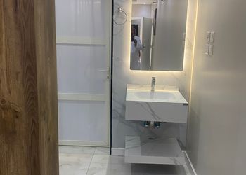 استراحة بجلسة خارجية ومسبح داخلي