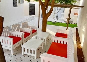 شاليه بمجالس وغرفتين نوم 