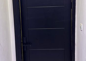 استديو بسرير ماستر وجلسة جانبية