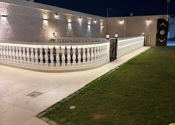 شاليه بمسطح اخضر و مسبح