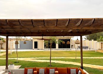 استراحة بمسبح