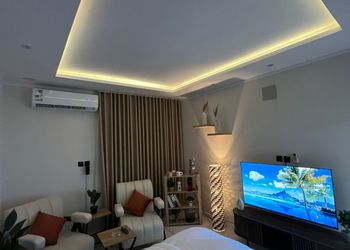 استديو بسرير ماستر