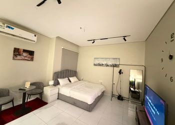 استديو بدخول ذاتي وسرير مريح 