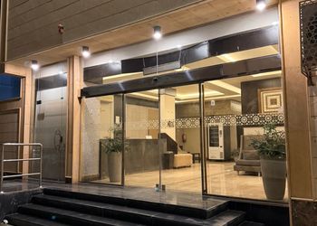 استديو هادئ بسرير ماستر 
