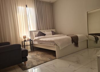 استديو هادئ بدخول ذاتي 