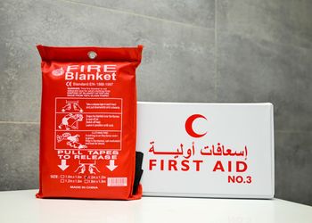استديو بسرير ماستر وجلسة جانبية