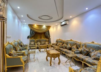 شاليه بمسطح اخضر ومجلس داخلي