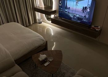 استديو بسرير ماستر وجلسة جانبية 