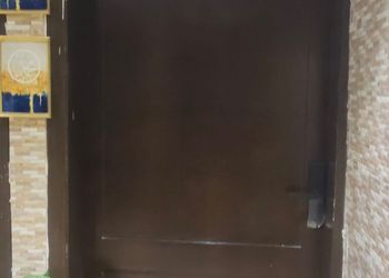 استديو بسرير ماستر وجلسة جانبية