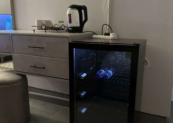 استديو هادئ بدخول ذاتي 