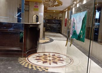 استديو بأثاث مريح وبسيط 