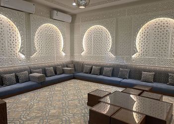 استراحة بجلسة خارجية ومسبح