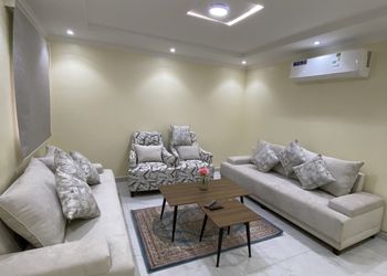 شقة بغرفة جلوس ودخول ذاتي 
