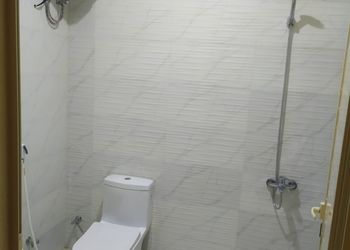 استديو بأثاث مريح وبسيط 